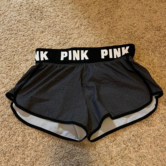 Grey shorts - Picture 1 of 2